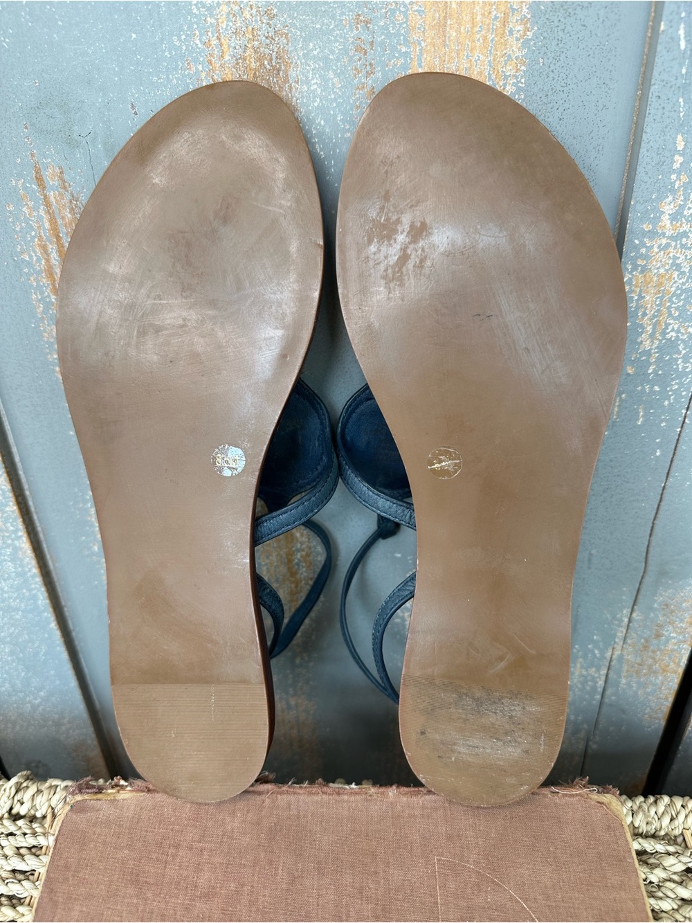 Tory Burch Leticia Logo Leather Ankle Strap Thong Sandal Navy Sz 8.5 - Picture 11 of 15